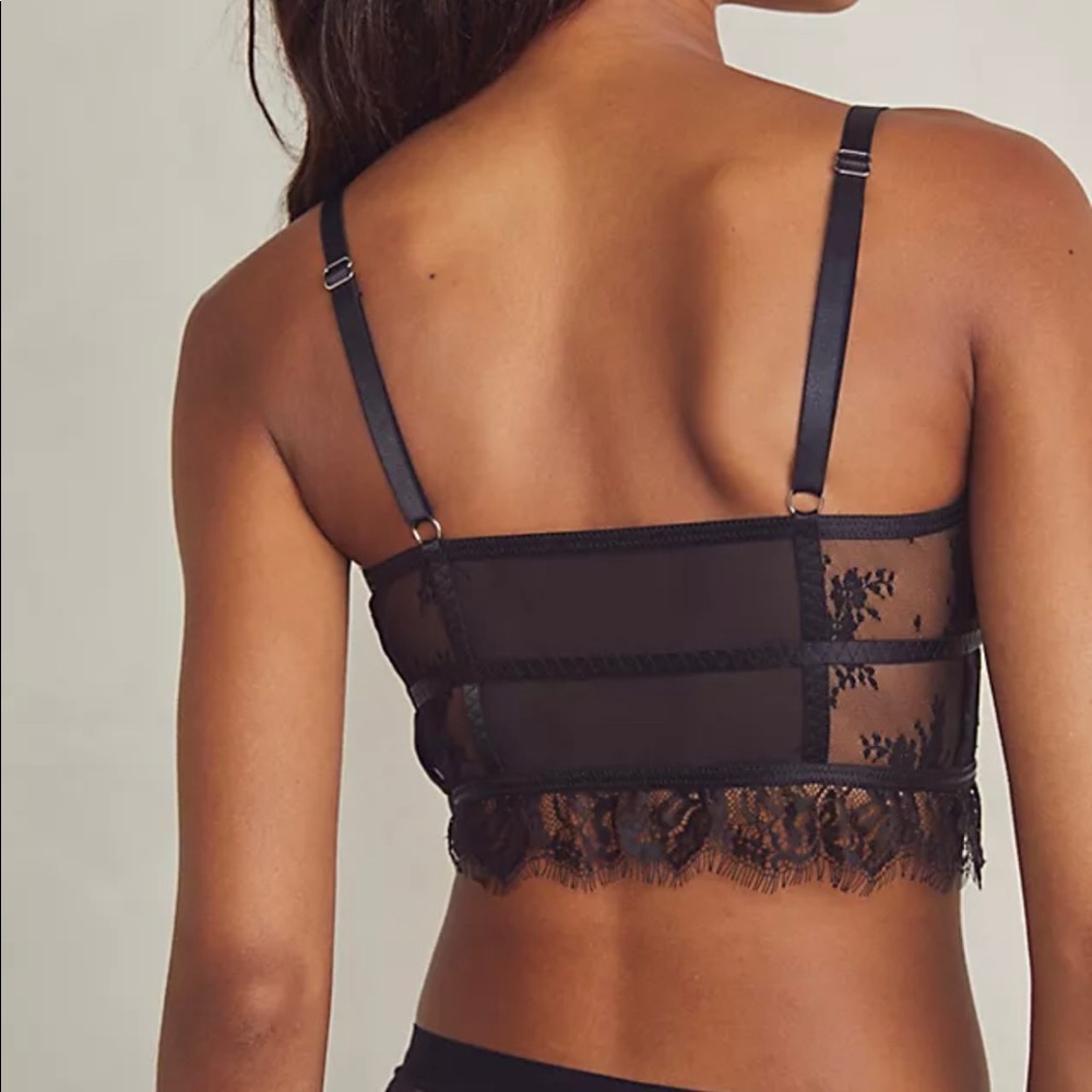 NWT Free People Layer in Lace Bustier size M - Picture 2 of 3